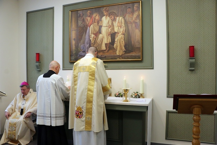 Błogosławieństwo kaplicy w Katolickim Zespole Szkolno-Przedszkolnym "Paulińska"