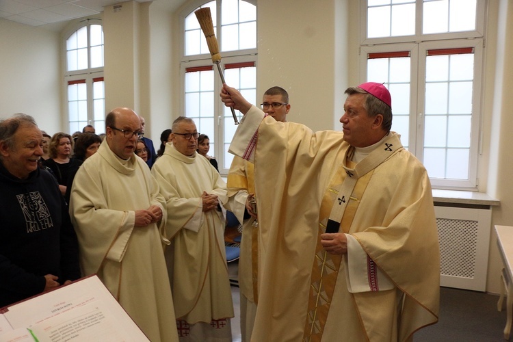 Błogosławieństwo kaplicy w Katolickim Zespole Szkolno-Przedszkolnym "Paulińska"