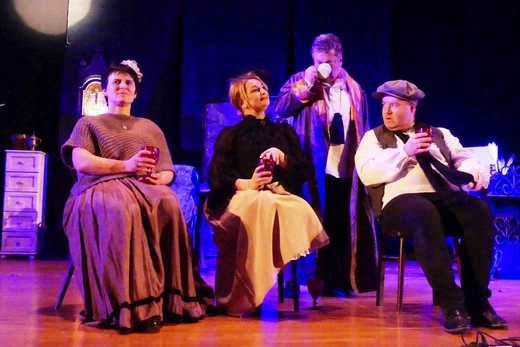 Ebenezer Scrooge i inni - nauczyciele bielskiego gastronoma na scenie