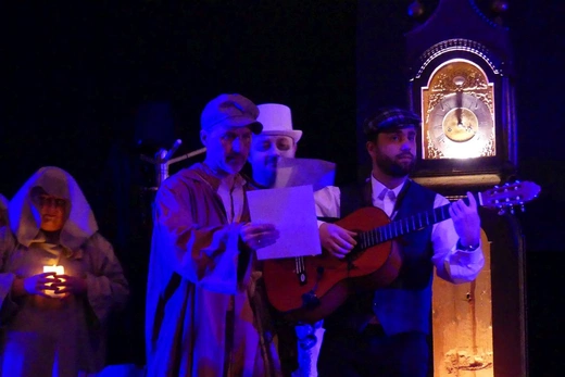 Ebenezer Scrooge i inni - nauczyciele bielskiego gastronoma na scenie