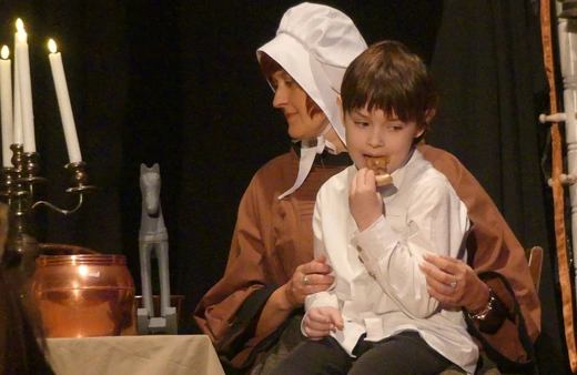 Ebenezer Scrooge i inni - nauczyciele bielskiego gastronoma na scenie