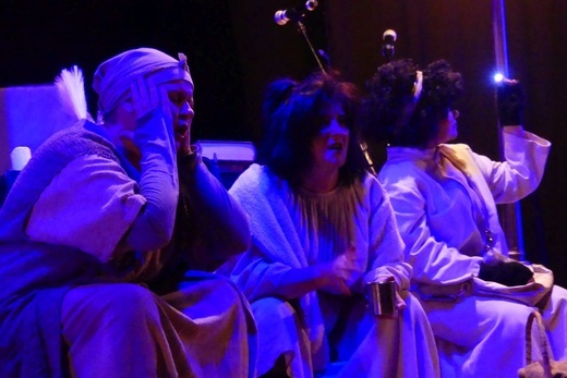 Ebenezer Scrooge i inni - nauczyciele bielskiego gastronoma na scenie