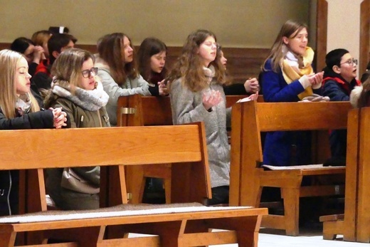 "Uwielbiamy z Carlem" na Złotych Łanach - dekanat Bielsko-Biała III