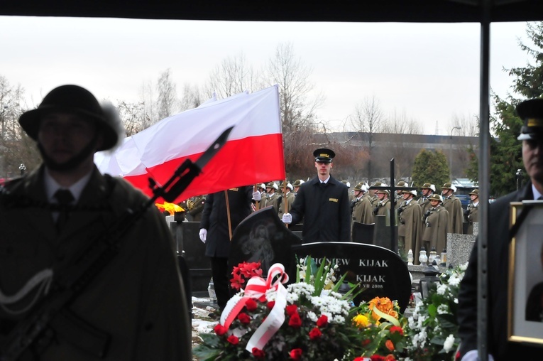 Uroczystości pogrzebowe prof. Wojciecha Narębskiego (1925-2023). Cmentarz Grębałów