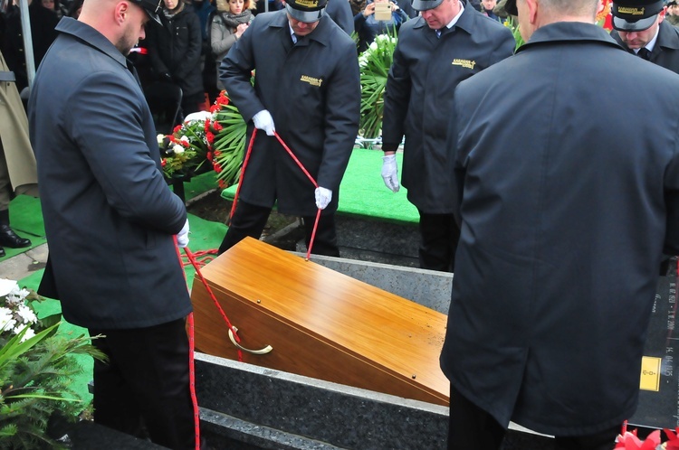 Uroczystości pogrzebowe prof. Wojciecha Narębskiego (1925-2023). Cmentarz Grębałów