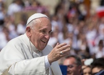 Papież Franciszek: Wiarę wypełnia się poprzez miłosierdzie 