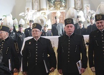 ▲	Panowie pojawiają się na wielu uroczystościach i z dumą reprezentują swoją kopalnię. 