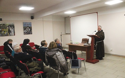 ▲	Prelekcję w sali św. Józefa wygłosił o. Wacław Chomik OFM z Wrocławia.