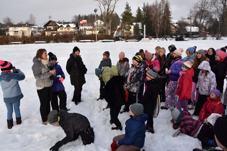 Pierwsze dni zimowiska z ks. Marcinem Zawadą