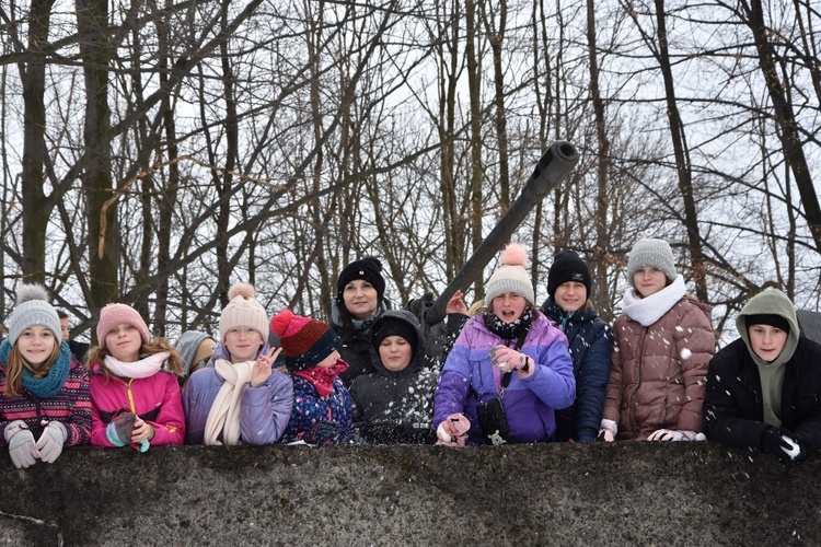 Pierwsze dni zimowiska z ks. Marcinem Zawadą