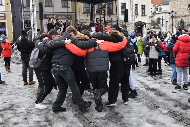 Pierwsze dni zimowiska z ks. Marcinem Zawadą