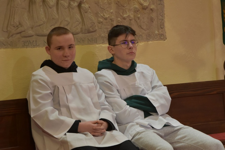 Pierwsze dni zimowiska z ks. Marcinem Zawadą