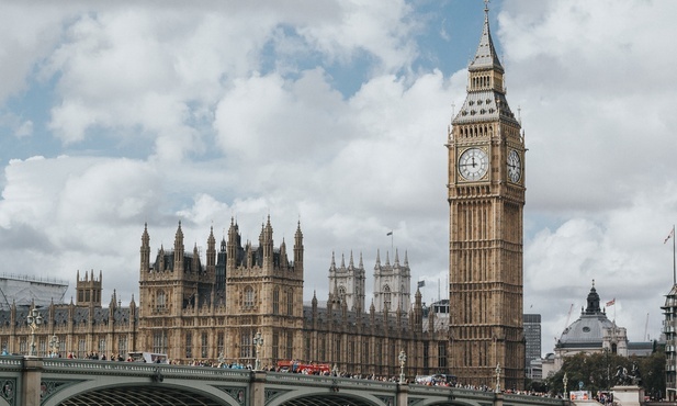 Smog podnosi ciśnienie londyńskim nastolatkom