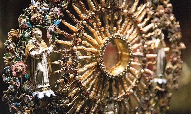 Fragment monstrancji z muzeum dominikanów w Krakowie, uważany tradycyjnie za wieniec ślubny królowej Bony