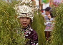 Przedstawiciel grupy etnicznej Miao podczas Festiwalu Pohui w Xiangfen w południowych Chinach.
6.02.2023  Xiangfen, Chiny