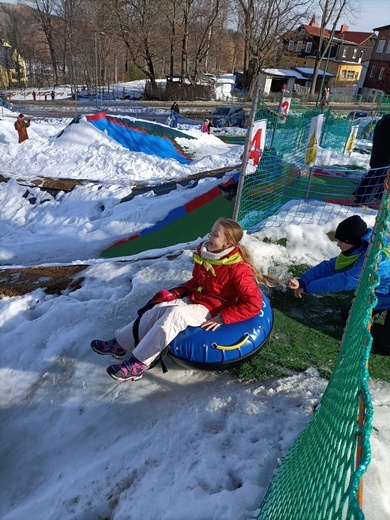 Dzieci z oazy w Szklarskiej Porębie na feriach