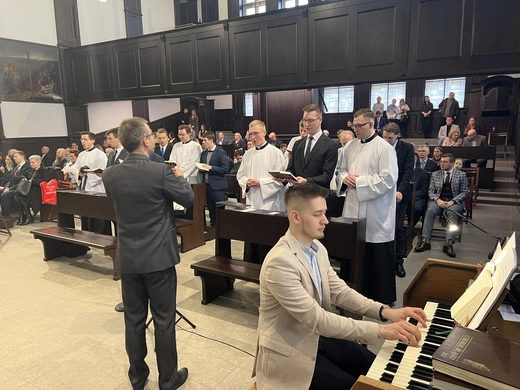 Wyższe Śląskie Seminarium Duchowne. Obłóczny alumnów III roku
