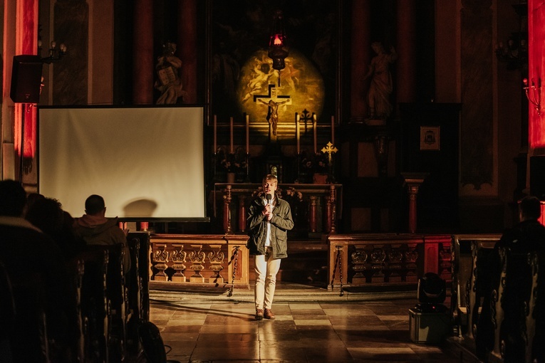 Modlitewne spotkanie młodych na Starych Szkotach