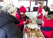 	Parafianie z Aleksandrowic wsparli misje.