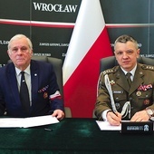 ▲	Zwieńczeniem obchodów było podpisanie porozumienia o współpracy między okręgiem dolnośląskim ŚZŻAK a 16 Dolnośląską Brygadą Obrony Terytorialnej.