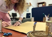 Wyrób świec okopowych.