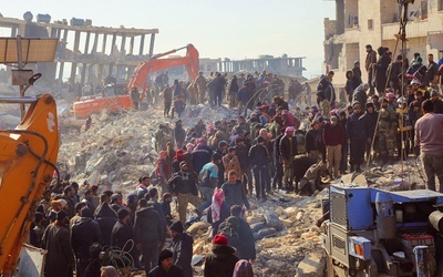 Trzęsienie ziemi spowodowało wielkie zniszczenia m.in. w Aleppo, mieście bardzo mocno doświadczonym tragediami podczas niedawnej wojny domowej w Syrii.