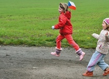 500 plus nie działa. W Polsce rodzi się dramatycznie mało dzieci. Jak to zmienić?