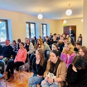 60 osób z parafii w Piaskach przygotowuje się do przyjęcia kolejnego sakramentu inicjacji chrześcijańskiej.