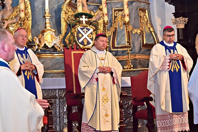 	W centrum obchodów była uroczysta Eucharystia,  której przewodniczył abp Andrzej Józwowicz, nuncjusz apostolski w Iranie.