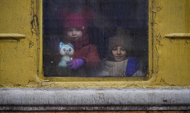 Dzieci wywiezione do Rosji: przez kilka godzin puszczano nam rosyjski hymn, szturchano, straszono szpitalem psychiatrycznym