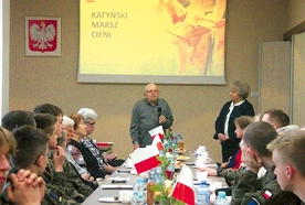 	Swoją historią podzielił się z kadetami legnickiej szkoły wojskowej m.in. Stanisław Szudrowicz.