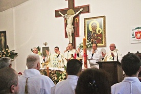 Eucharystia odpustowa w kościele pw. MBKP i św. Franciszka z Asyżu w Jeleniej Górze. 