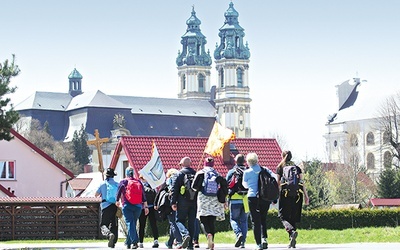 Widok kościoła sanktuaryjnego motywował  do ostatniego wysiłku.