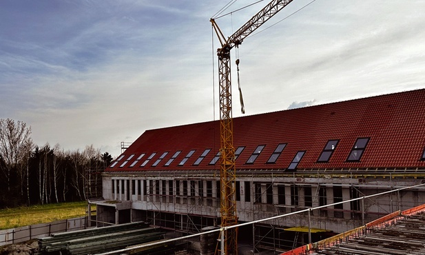 Na warszawskim Wilanowie Fundacja Profeto buduje ośrodek, w którym wszechstronną pomoc znajdą osoby pokrzywdzone w wyniku przestępstw.