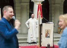 Wspólnotom towarzyszył o. Rafał Kwiecień z parafii św. Józefa w Świdnicy.