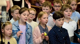 	Po Eucharystii odbył się koncert pieśni maryjnych w wykonaniu dzieci.
