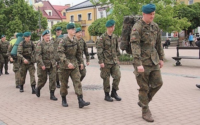 Wymarsz nastąpił z placu Bartosza Głowackiego.