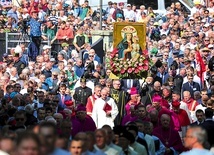 Obraz Maryi w drodze na piekarskie wzgórze.