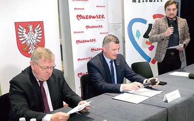 	Podpisanie umów odbyło się w Mazowieckim Centrum Sztuki Współczesnej „Elektrownia” w Radomiu.