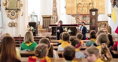 Metropolita gdański zainaugurował wydarzenie życzeniami i modlitwą.