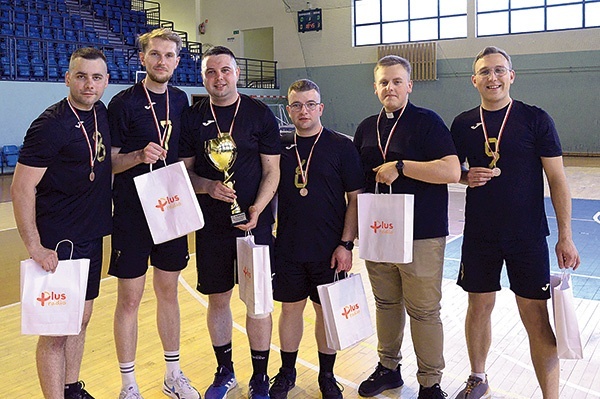 ▲	Nasi alumni wywalczyli trzecie miejsce. 