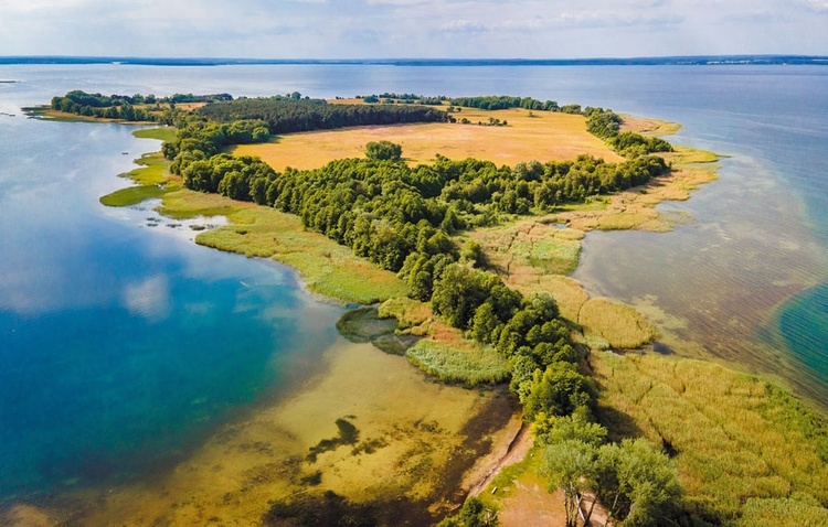 Mazury otoczone wianuszkiem Puszczy Piskiej.