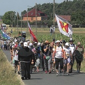 ◄	Cała pielgrzymia wędrówka jest modlitwą.