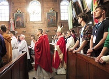 ▼	Msza św. ostatniego dnia w rachowickim kościele. 