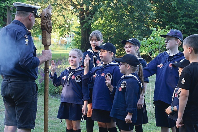 ▲	Ceremonia złożenia przyrzeczenia była kameralna i serdeczna.