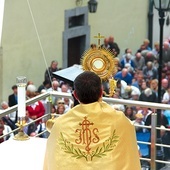 	Do Czernej w lipcu przyjeżdżają setki pielgrzymów.