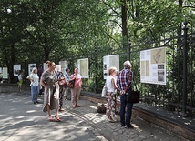 Wśród dokumentów są m.in. akta Archiwum Biura Odbudowy Stolicy, w 2011 roku wpisane na listę Programu „Pamięć Świata” UNESCO.