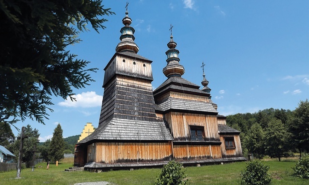 Dawna cerkiew greckokatolicka  pw. św. św. Kosmy  i Damiana  w Krempnej.