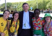 Szef komitetu organizacyjnego Światowych Dni Młodzieży: Powtórzymy apel św. Jana Pawła II o pokój