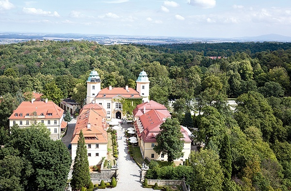 Książ to trzeci największy taki obiekt w Polsce.